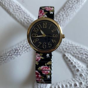No name black n gold tone floral stretchy watch